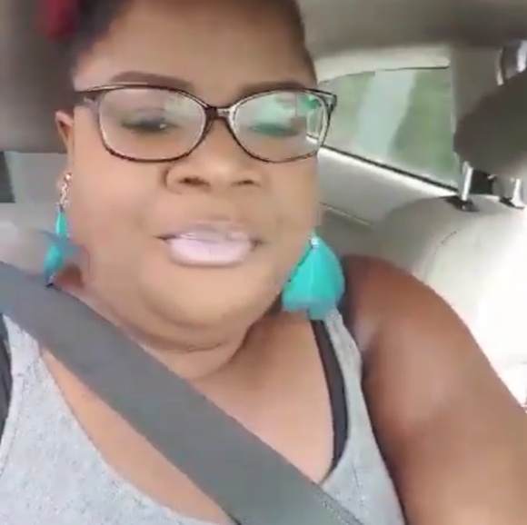 Meet your Posher, Brenda - Picture 5 of 8